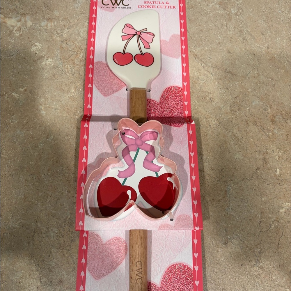 CWC Cherry-Themed Spatula and Cookie Cutter Set